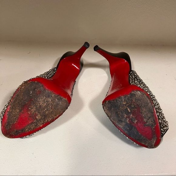 Christian Louboutin Heels Studded size 40.5 - Picture 8 of 10